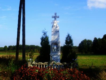 Wyróżnienie - Klaudia Wysocka za zdjęcie "KAPLICZKA W LEWINIE"